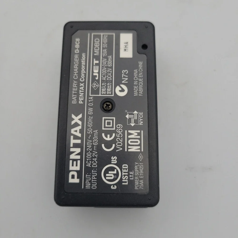 PENTAX D-BC8 Battery OEM Charger For use the Pentax D-Li95‎ Battery